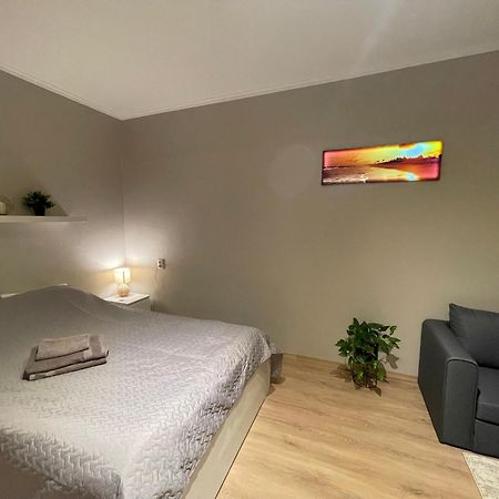 Cozy Apartment Close To Riga Airport エクステリア 写真